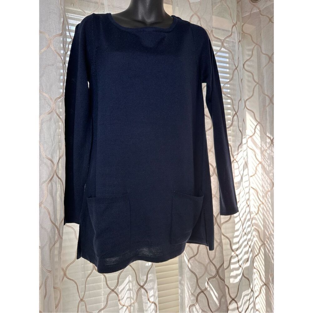 NEW WITH TAGS NEW YORK & COMPANY Knit Tunic Top Women's Size small Flattering Re